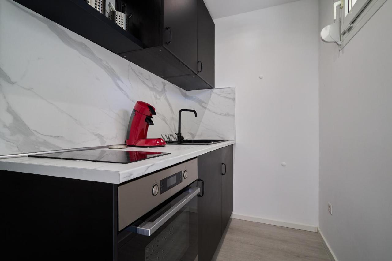 Ferienwohnung Le Colonel - Terrasse Parking Gratuit Reims Exterior foto